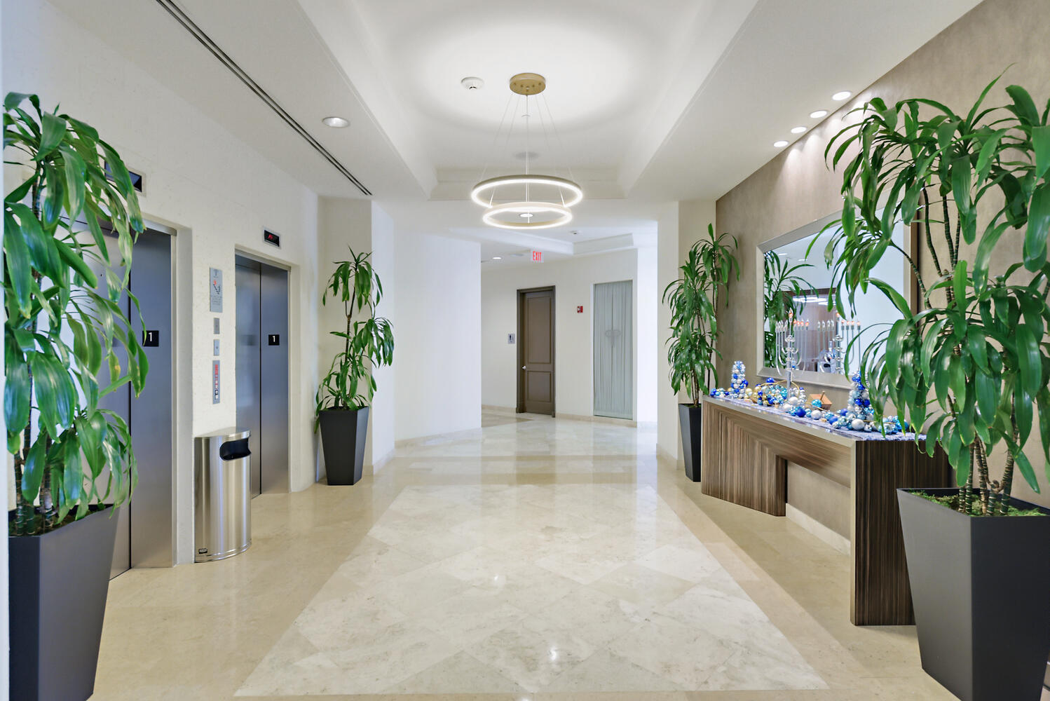 99 SE Mizner Boulevard Ph 909