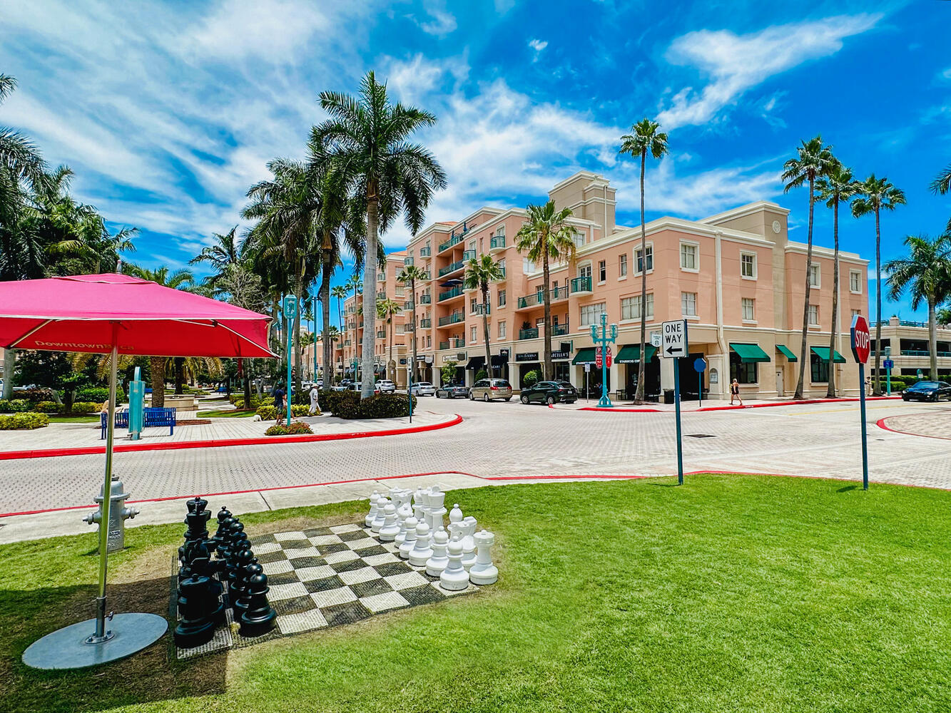 99 SE Mizner Boulevard Ph 909