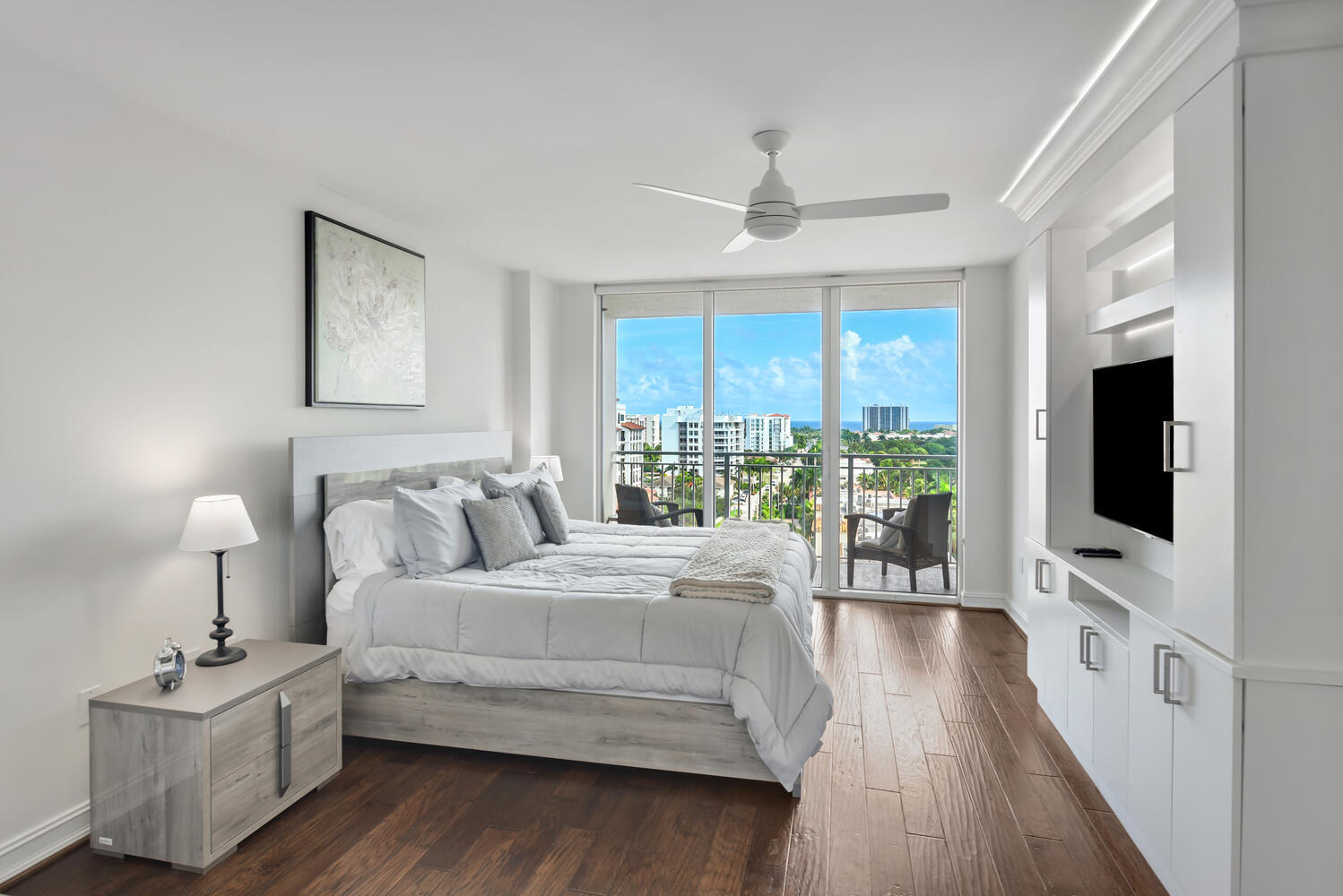 99 SE Mizner Boulevard Ph 909