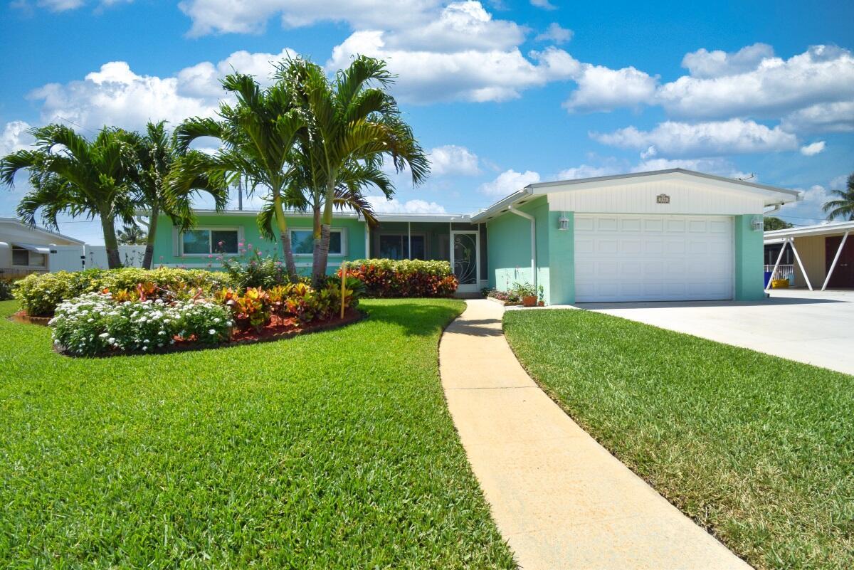 738 Flamingo Way