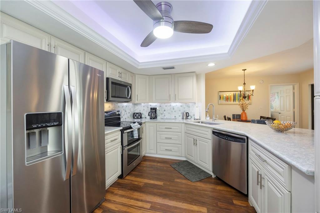 592 Beachwalk CIR # N105