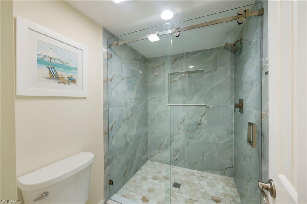 592 Beachwalk CIR # N105