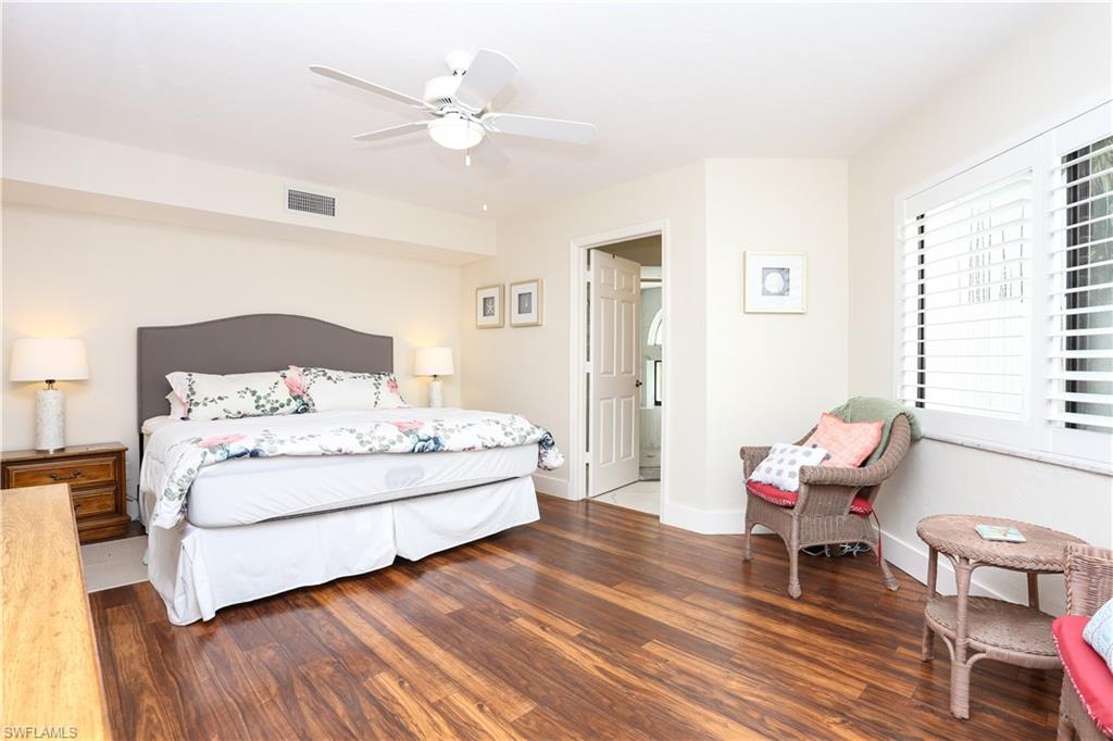 592 Beachwalk CIR # N105