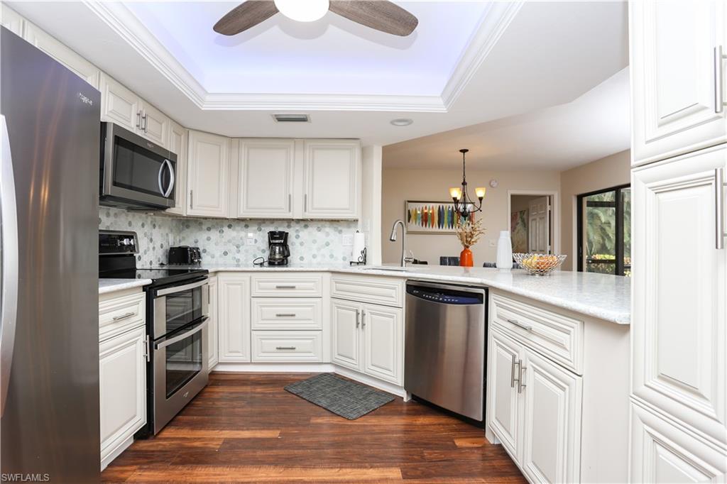 592 Beachwalk CIR # N105