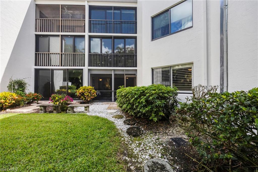 592 Beachwalk CIR # N105