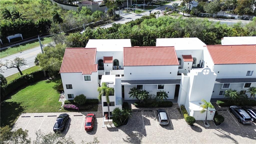 592 Beachwalk CIR # N105