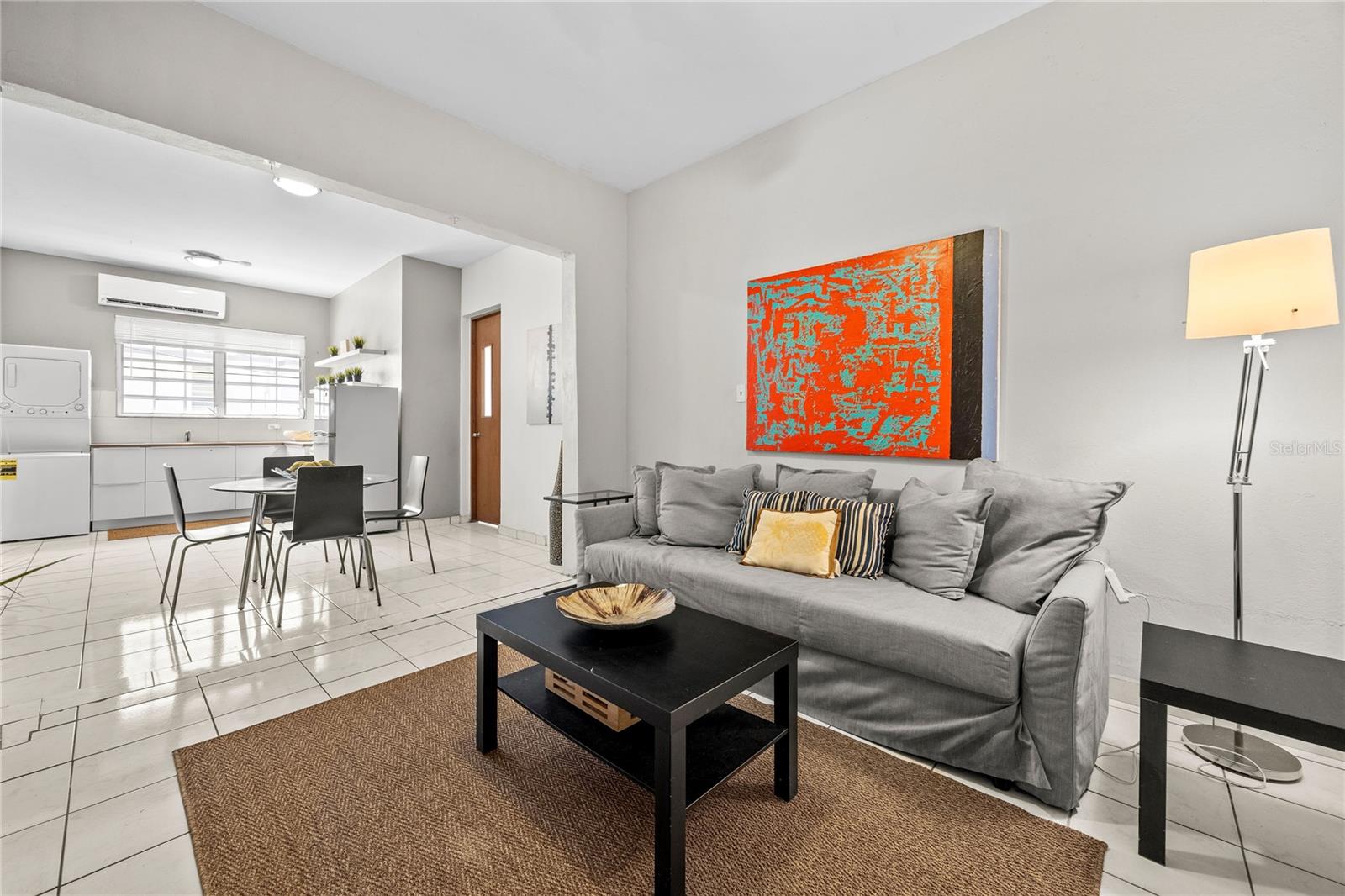 61 LUISA ST #2B