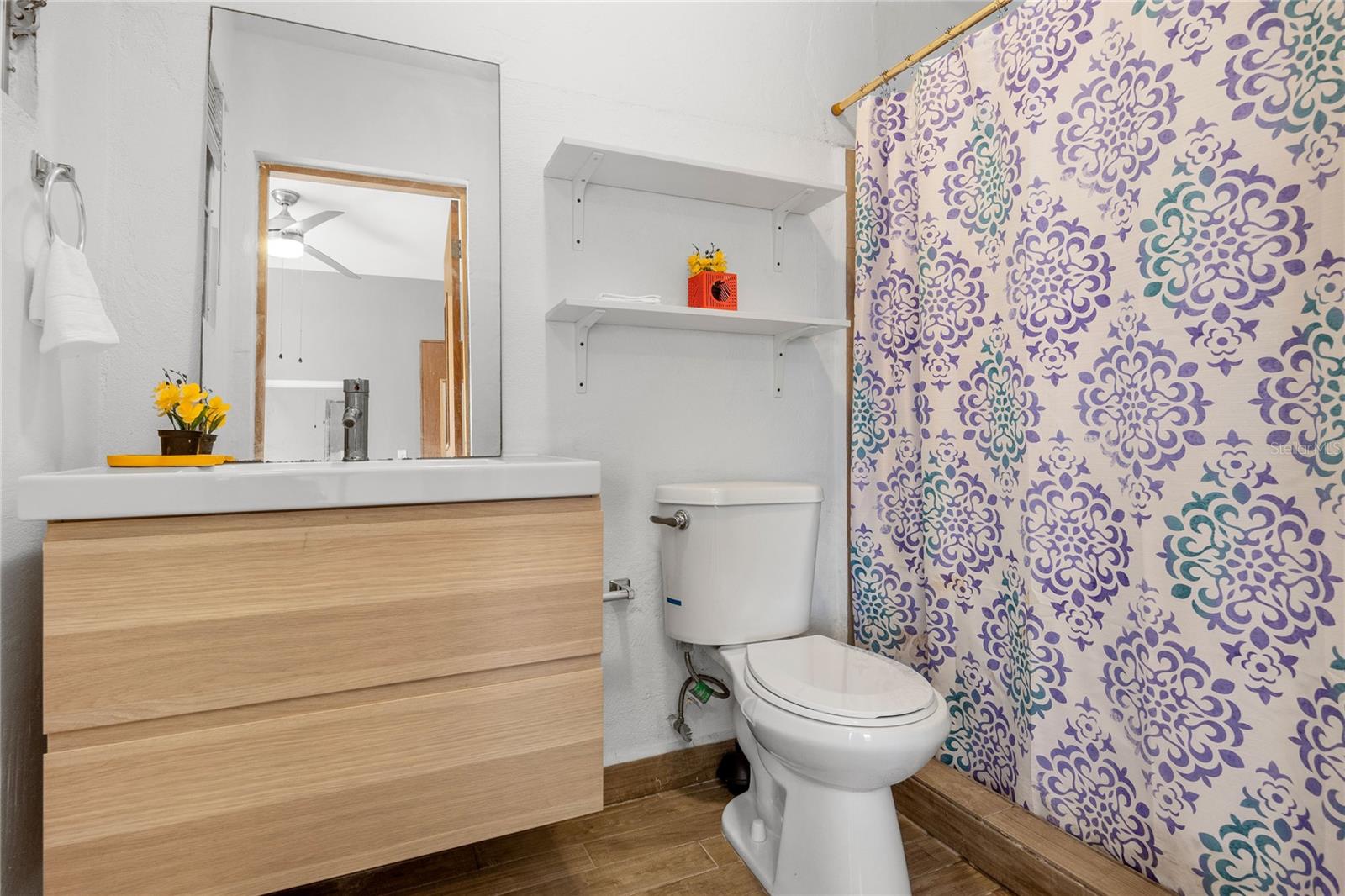 61 LUISA ST #2B
