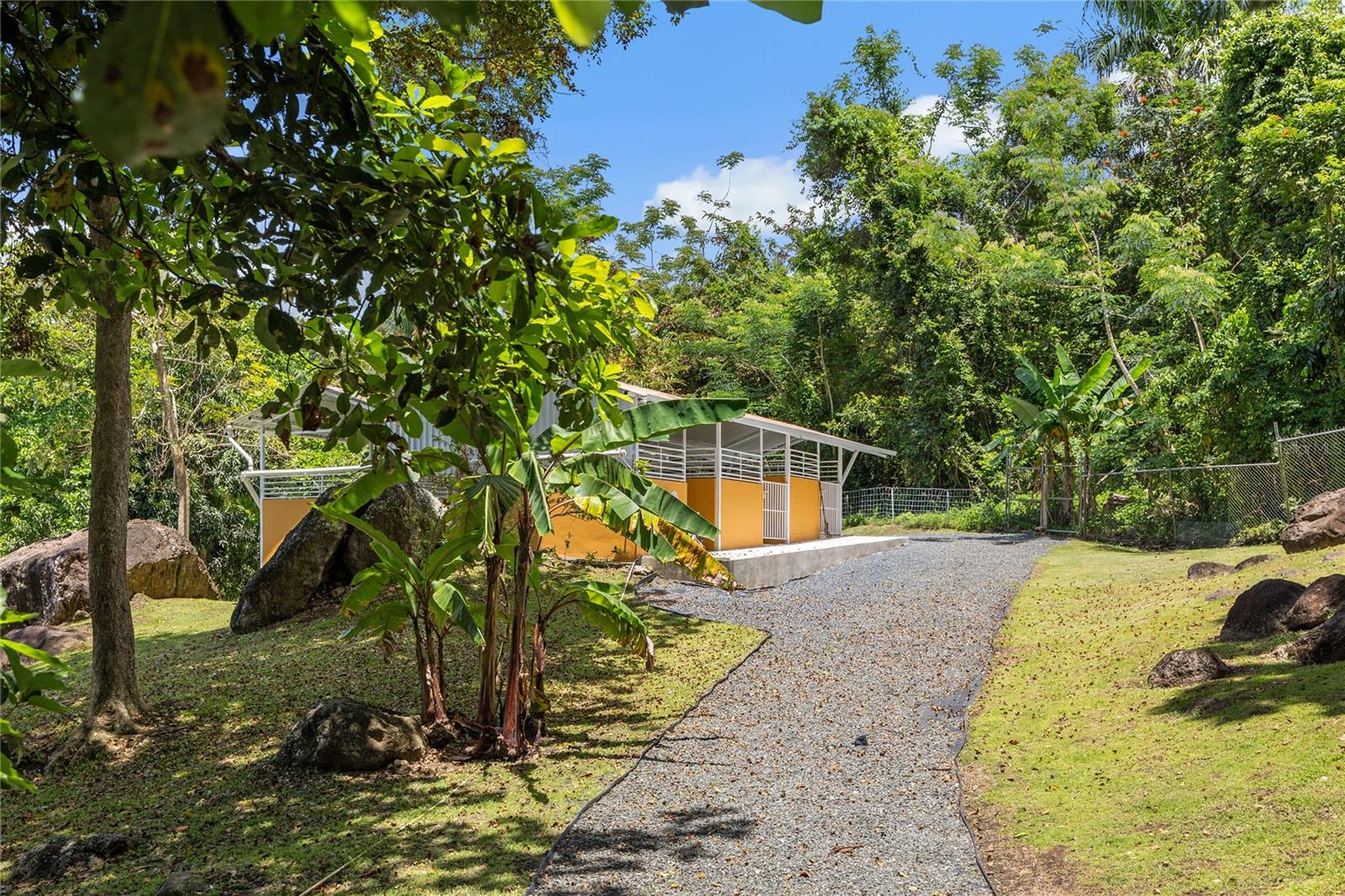 Cll 301 HACIENDAS DEL LAGO 70