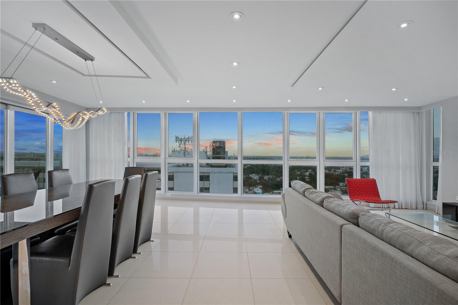 48 MUÑOZ RIVERA AVE #2203