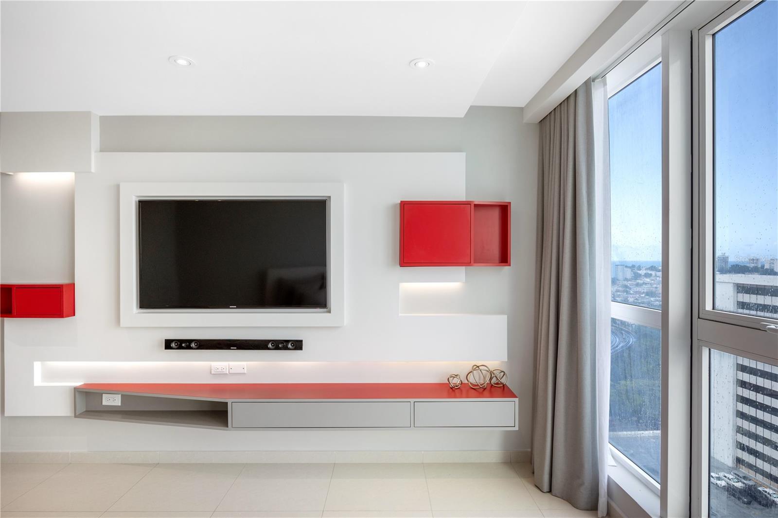 48 MUÑOZ RIVERA AVE #2203