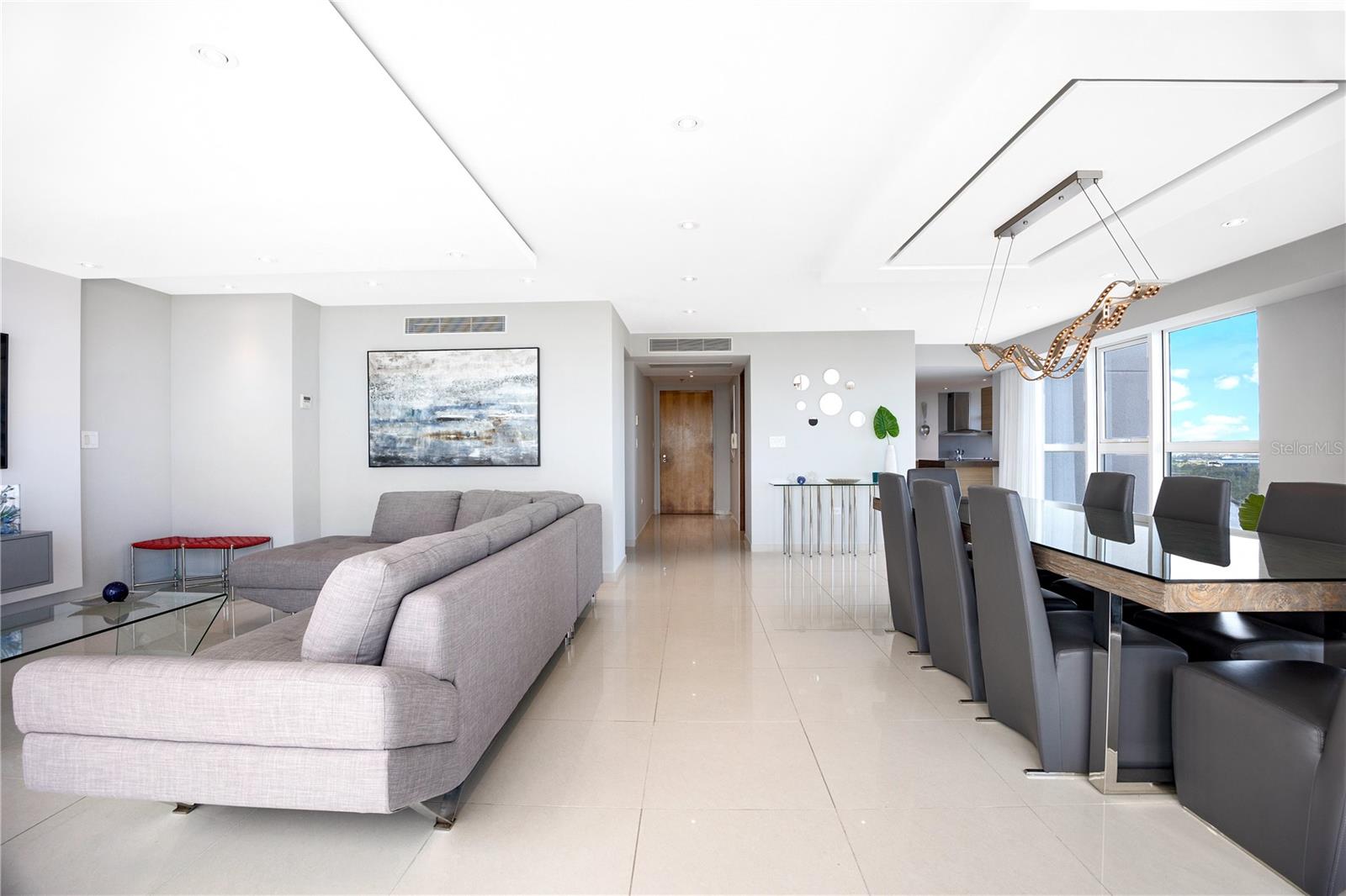 48 MUÑOZ RIVERA AVE #2203