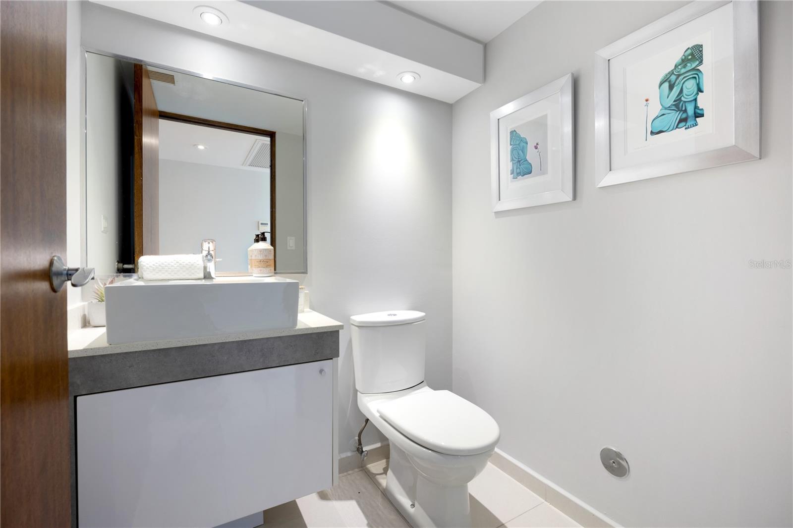 48 MUÑOZ RIVERA AVE #2203