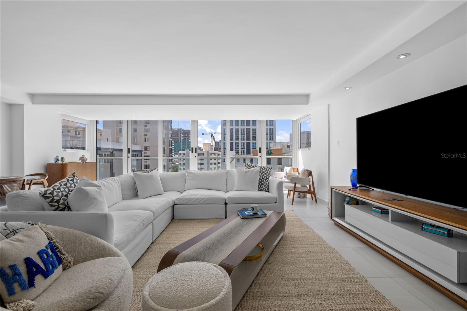 6 MARIANO RAMIREZ BAGES ST #5C