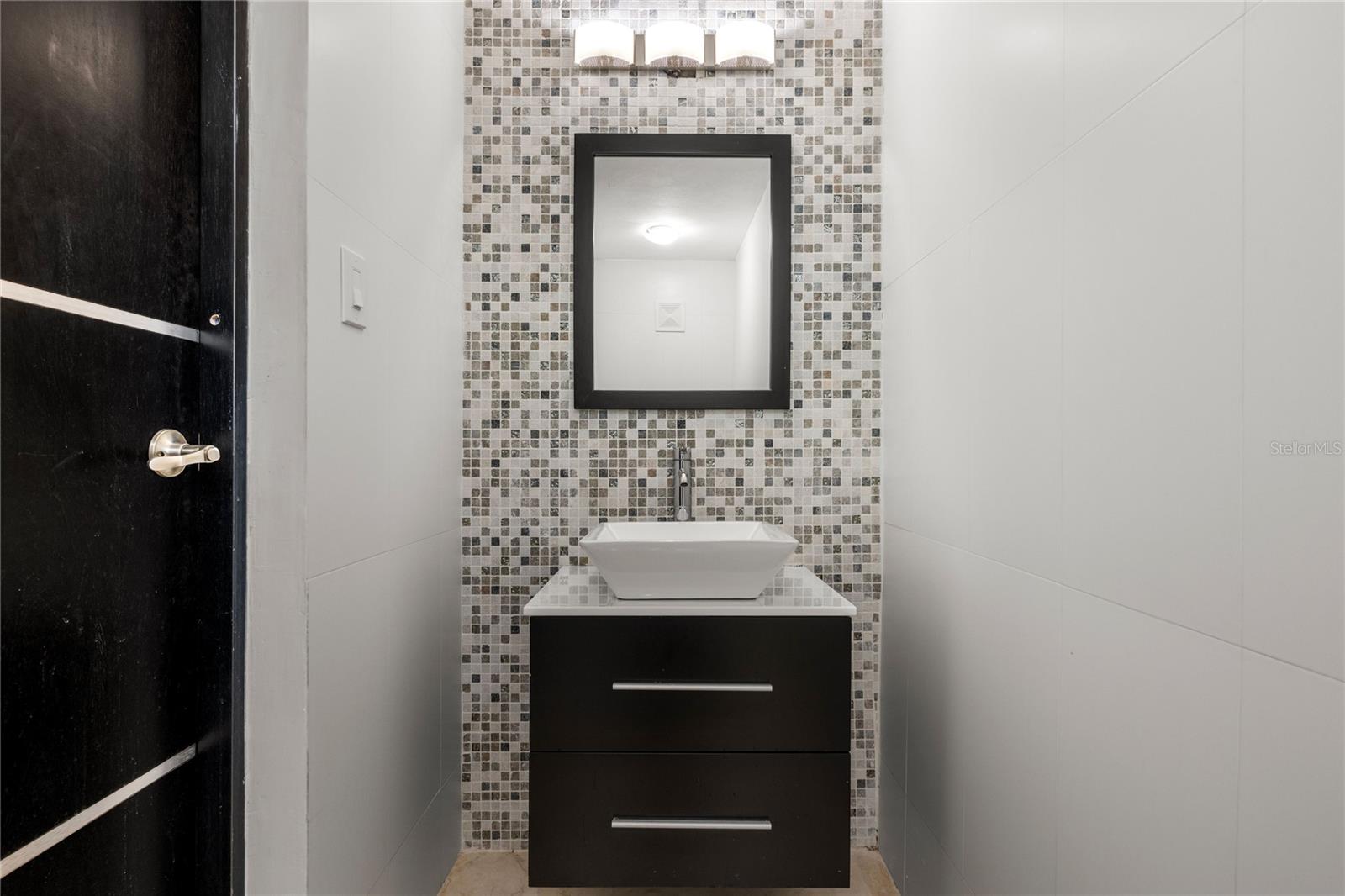 247 CAMINO DEL FLAMBOYAN ST