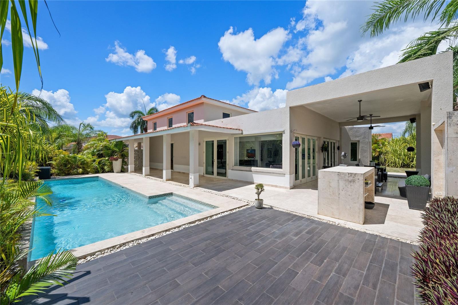 247 CAMINO DEL FLAMBOYAN ST