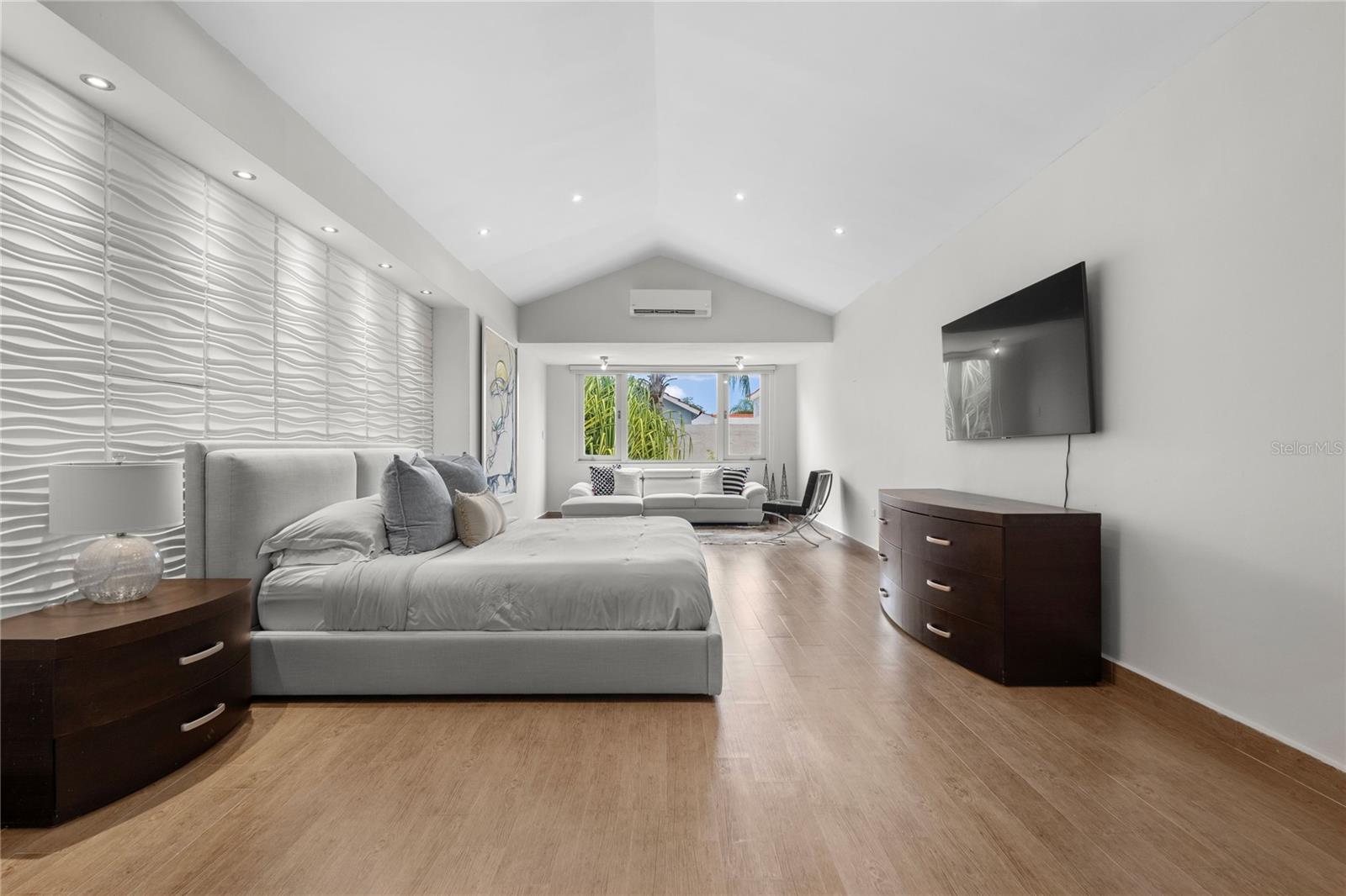 247 CAMINO DEL FLAMBOYAN ST