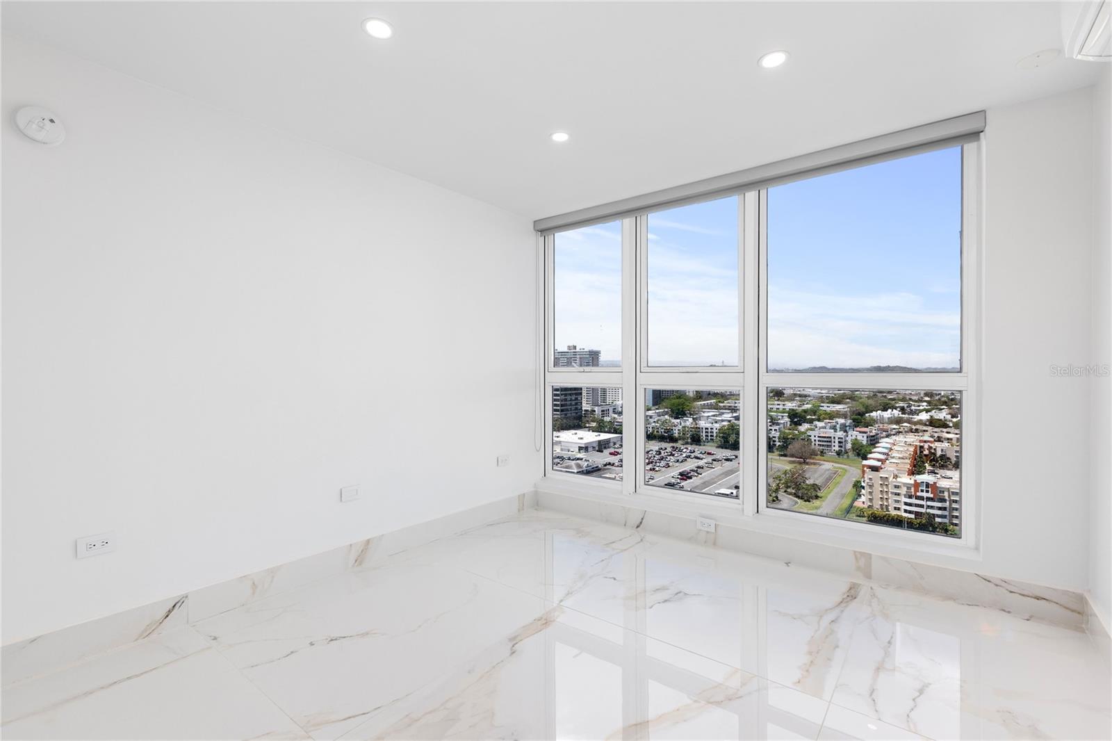 48 MUNOZ RIVERA AVE #2104