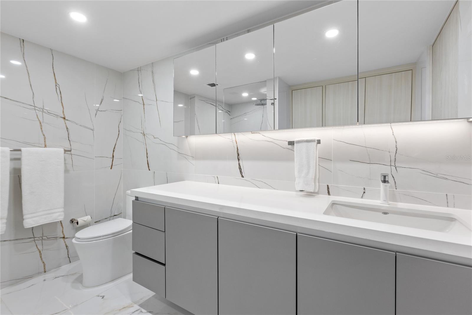 48 MUNOZ RIVERA AVE #2104