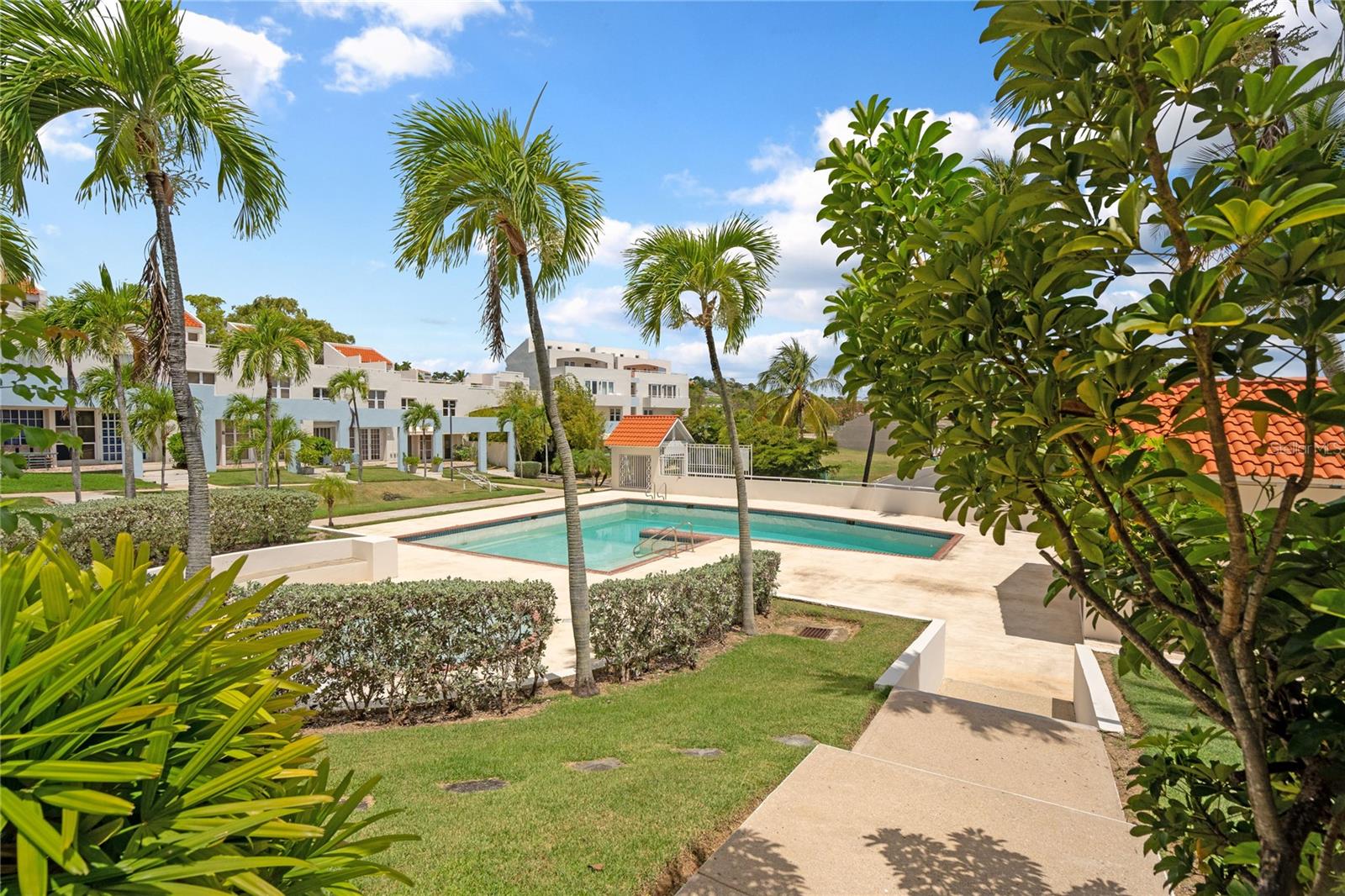 125 HARBOUR DRIVE DR #12