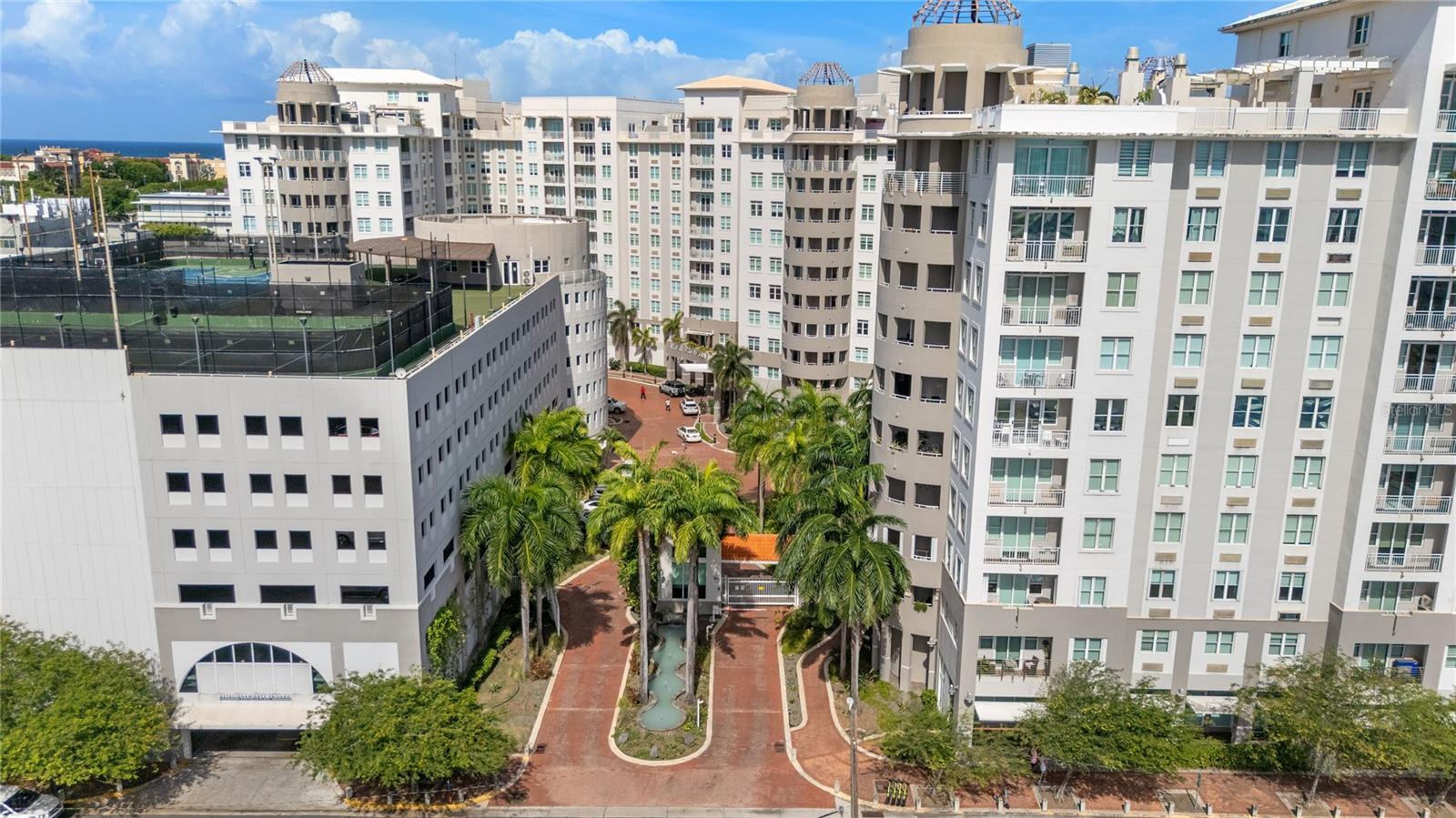 100 CALLE DEL MUELLE ST #2401
