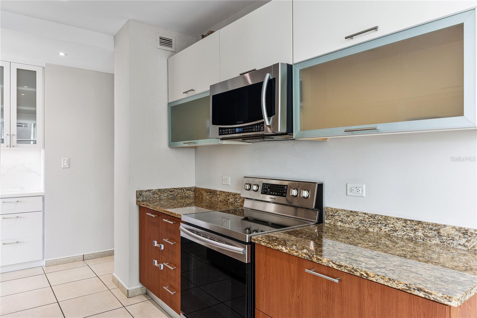 100 CALLE DEL MUELLE ST #2401