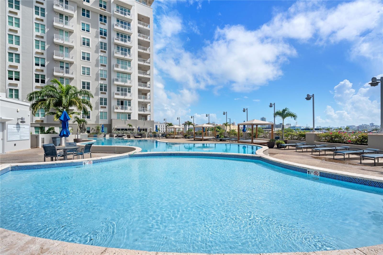100 CALLE DEL MUELLE ST #2401
