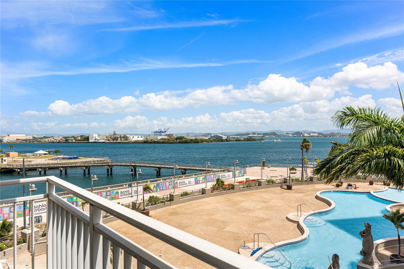 100 CALLE DEL MUELLE ST #2401