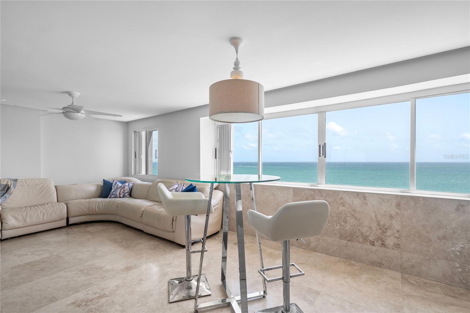3307 ISLA VERDE AVE #1102
