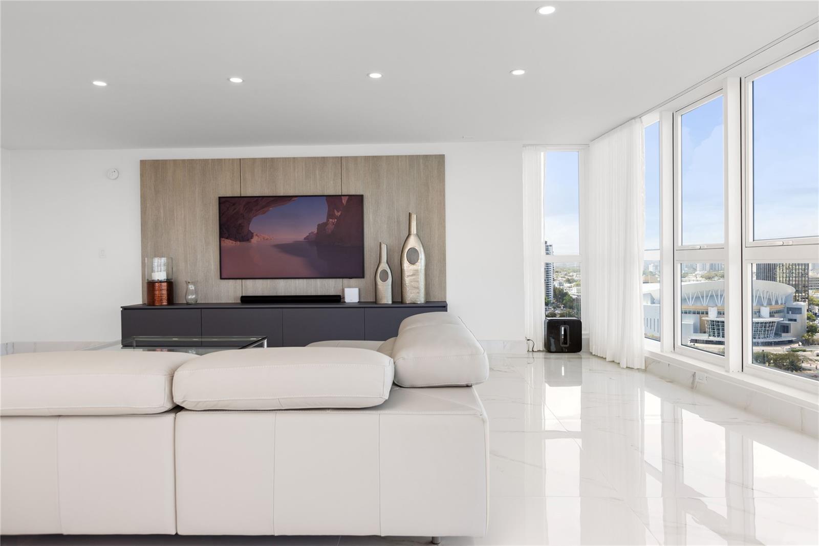 48 MUNOZ RIVERA AVE #2104