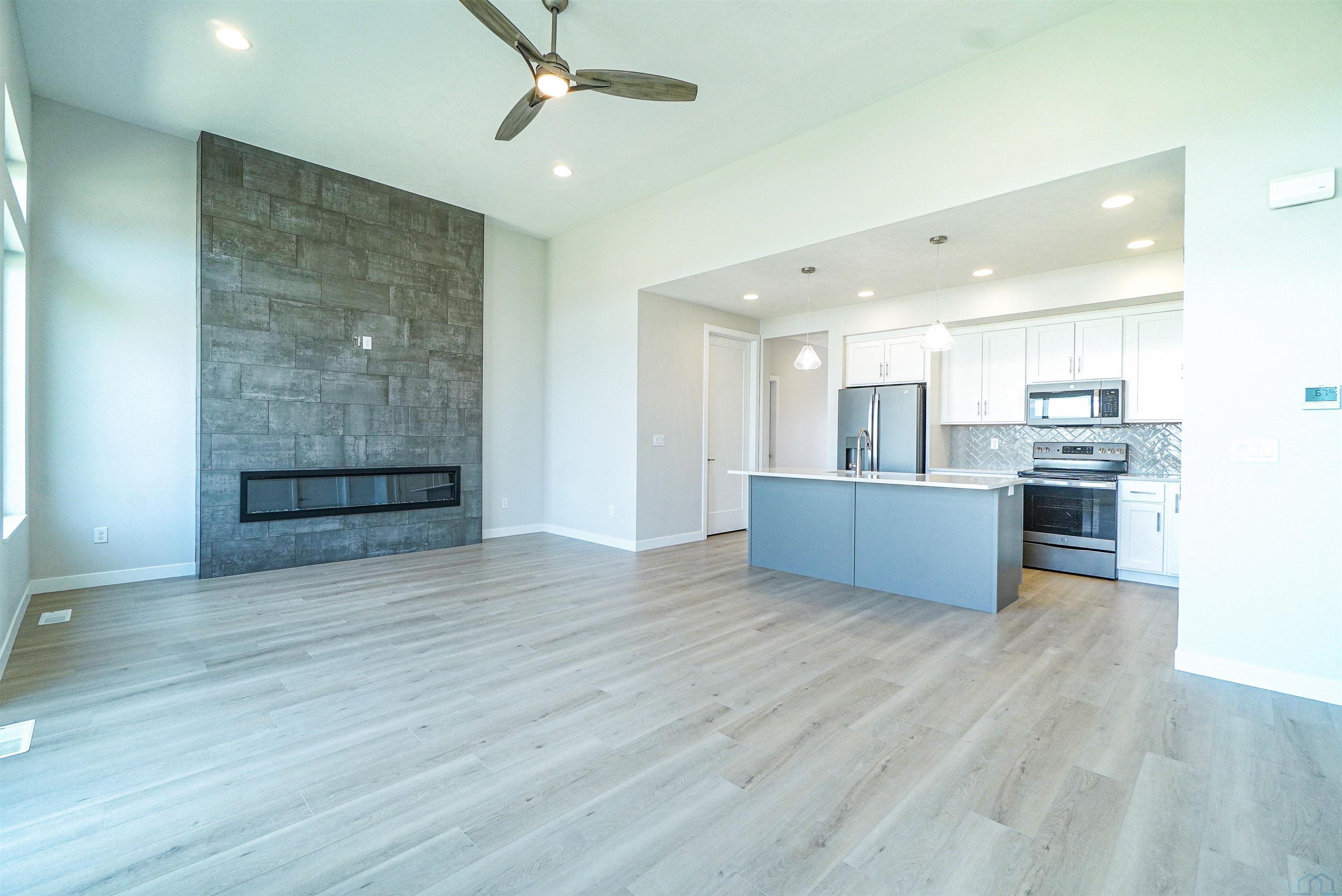 5224 LYNX CT