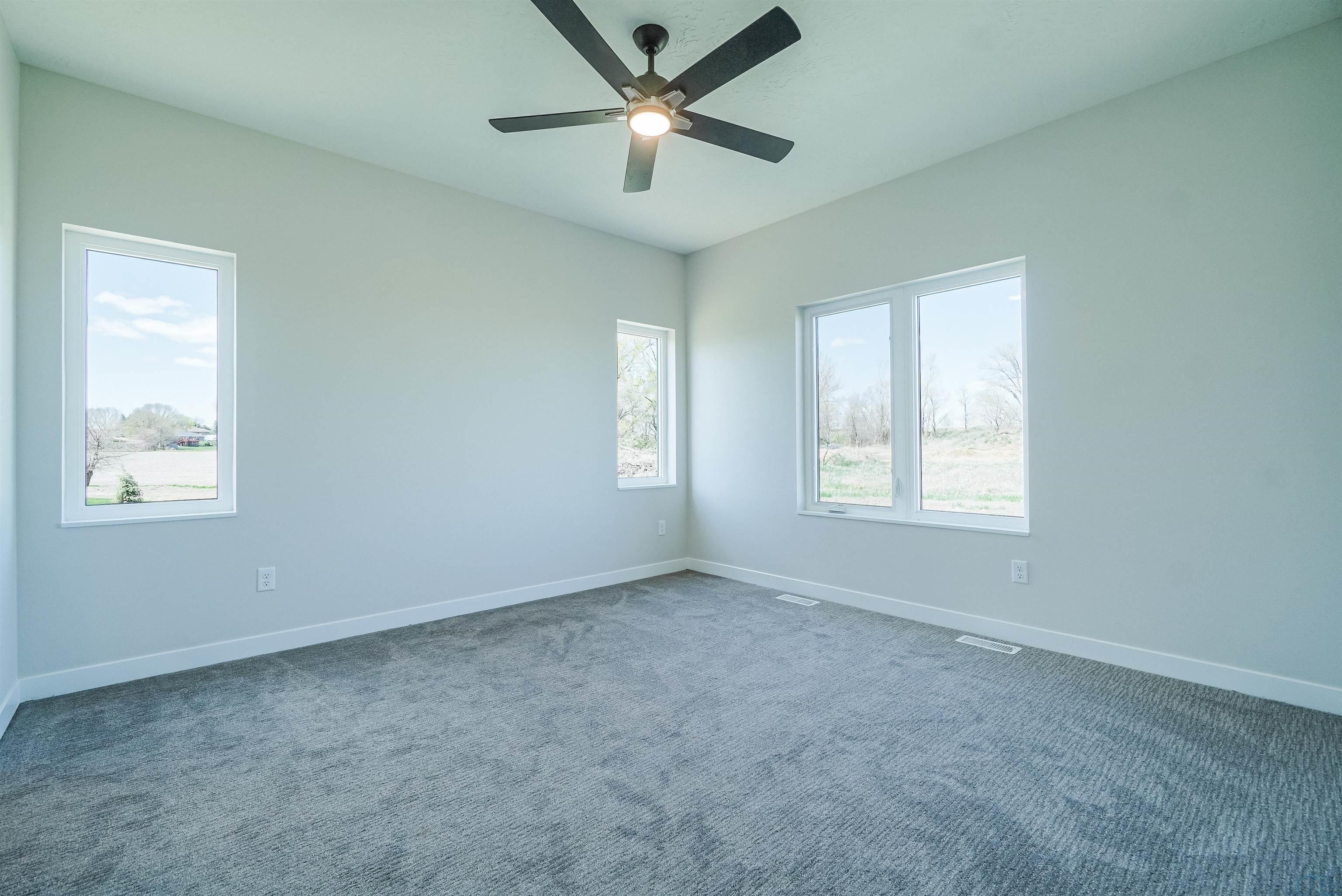5224 LYNX CT