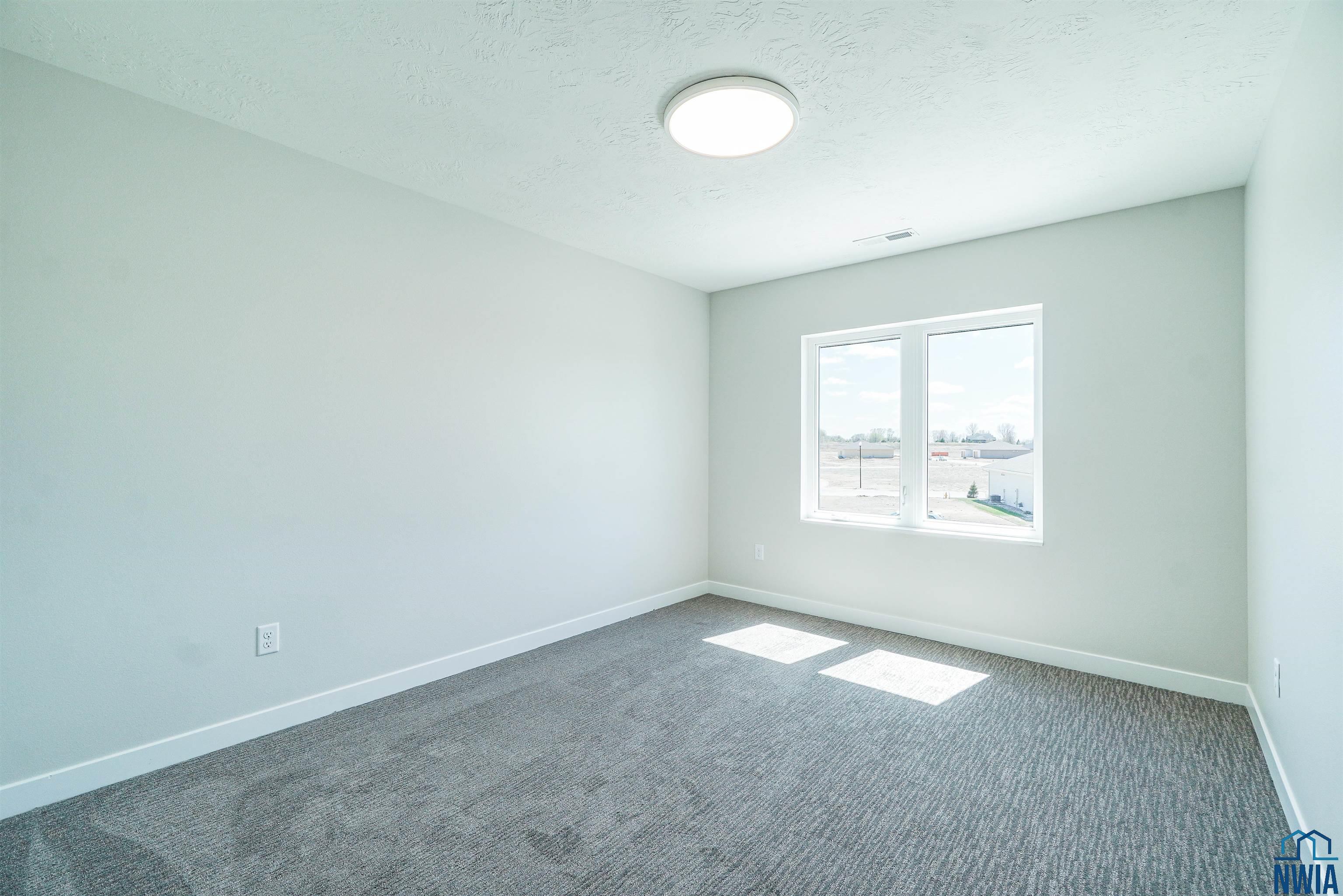 5224 LYNX CT