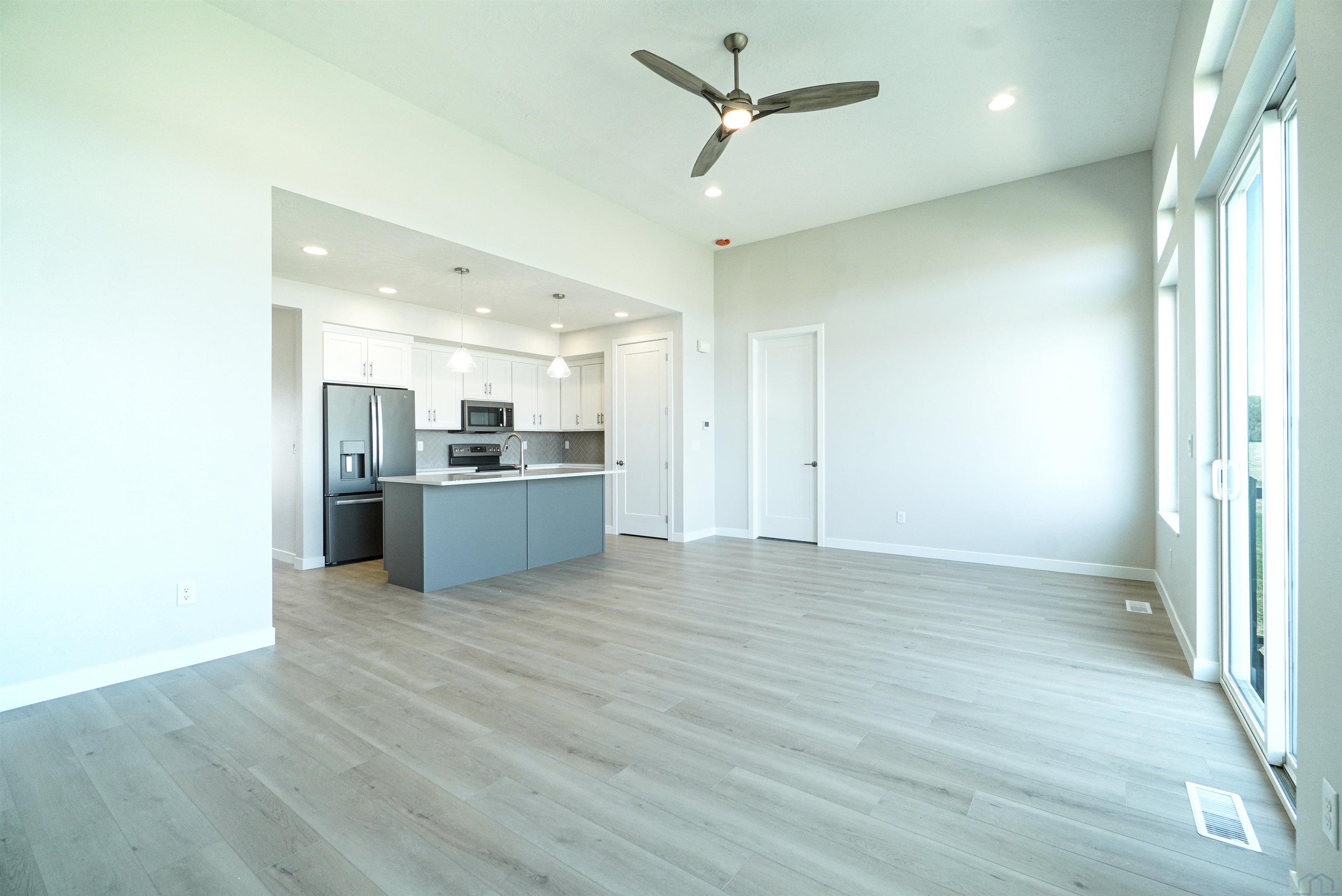 5224 LYNX CT