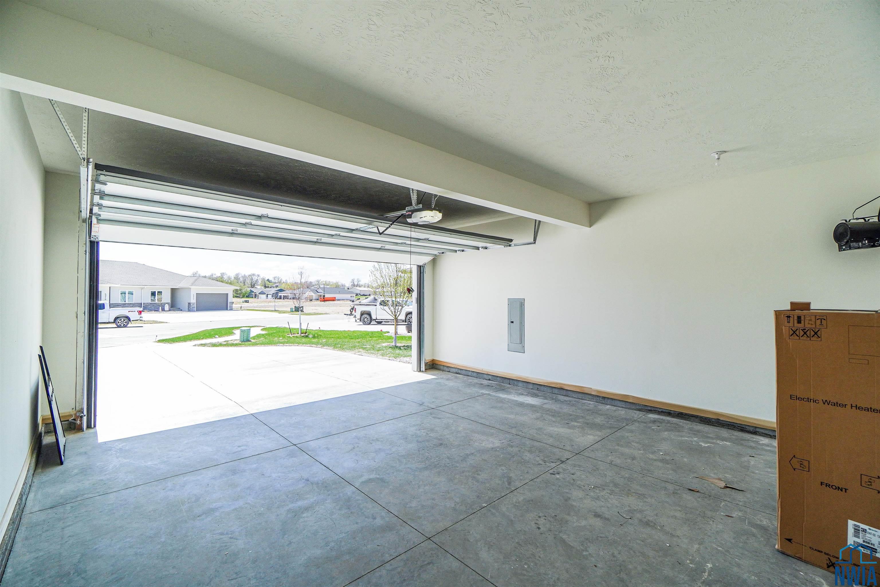 5224 LYNX CT
