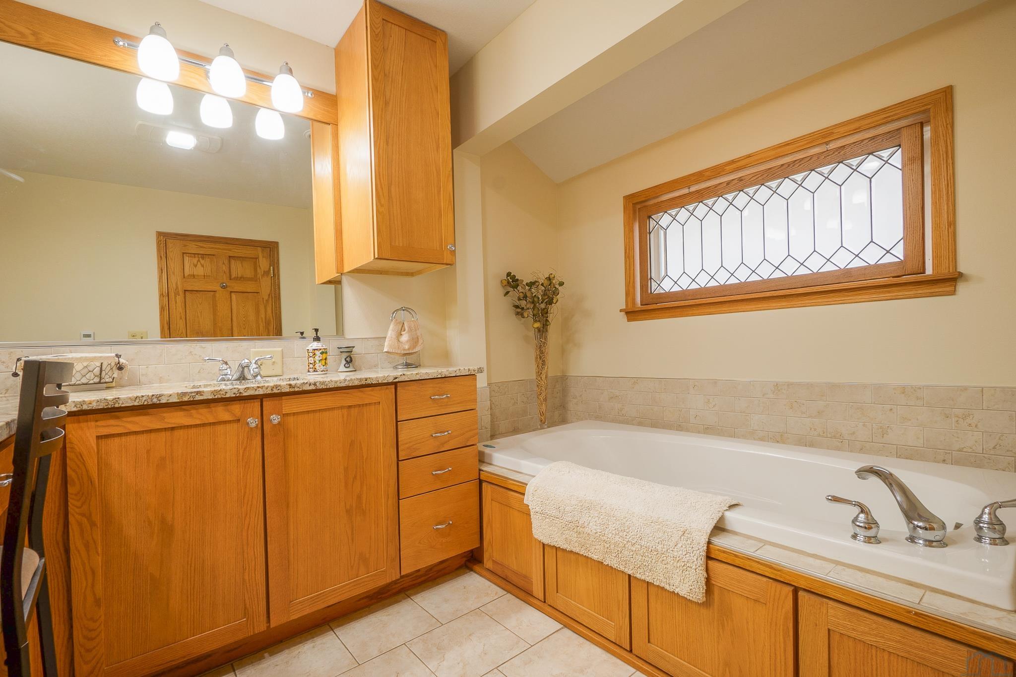 11049 E Village Circle