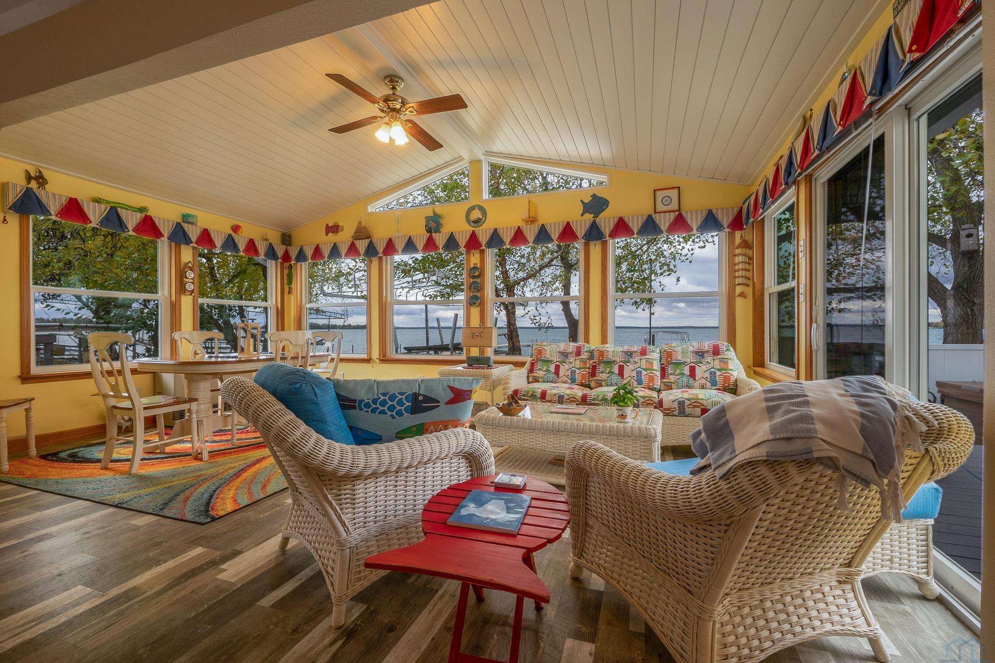 11049 E Village Circle