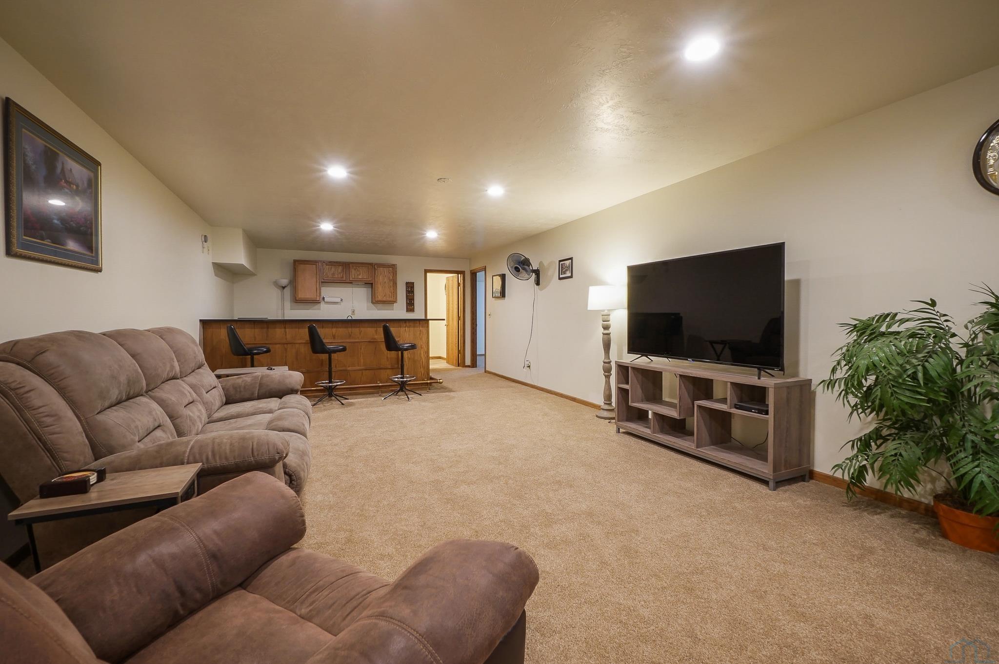 4419 CHEYENNE BLVD