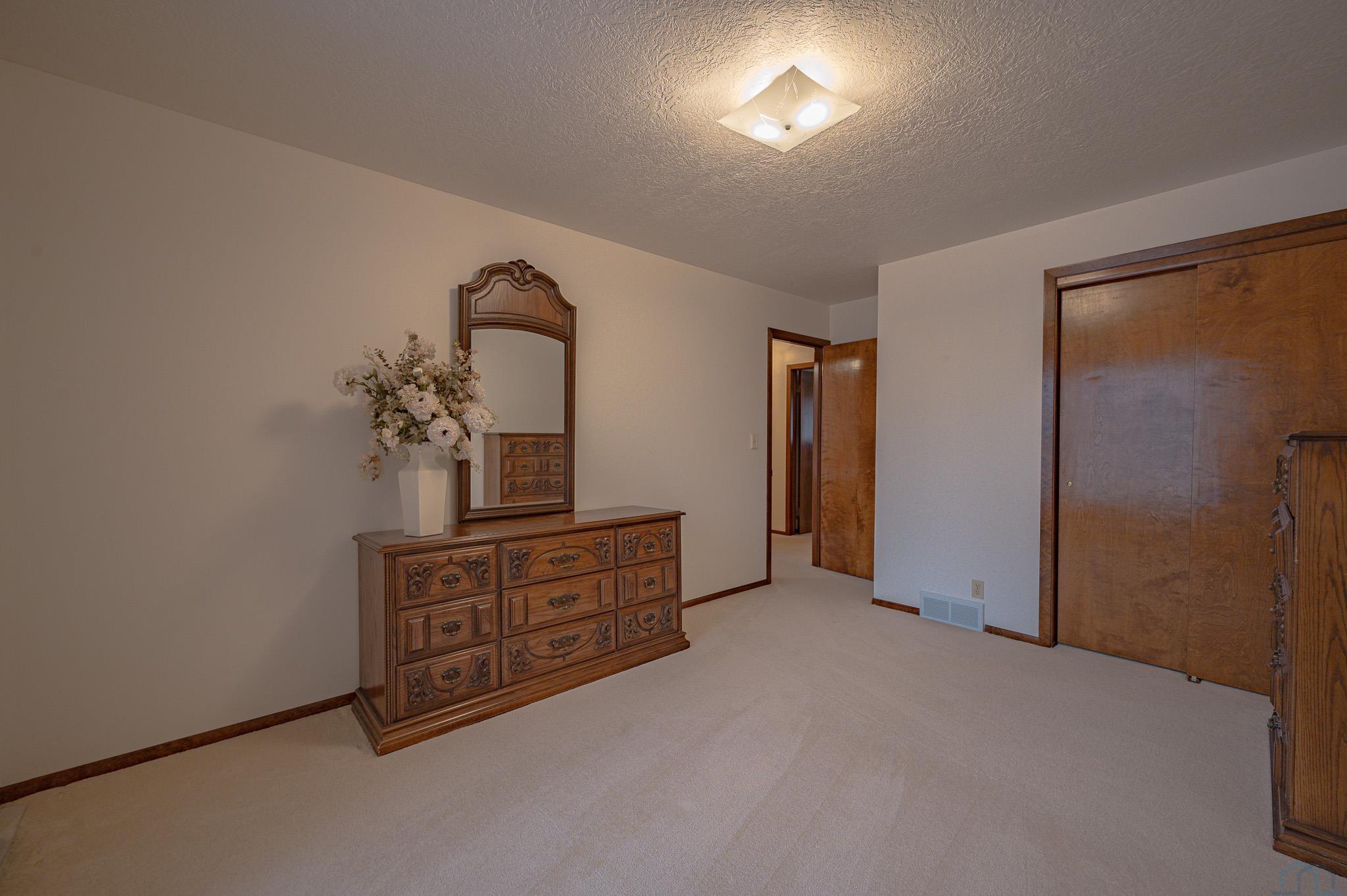 4130 Natalia Way