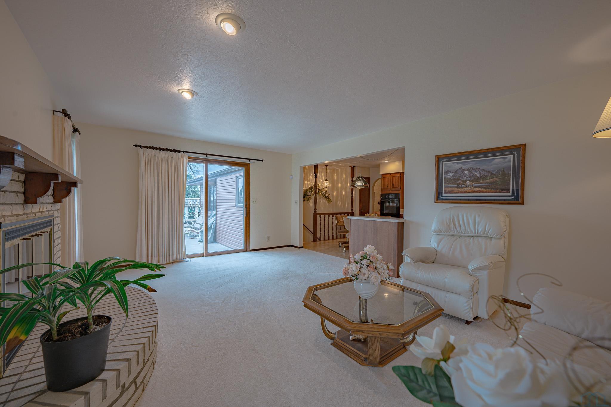 4130 Natalia Way