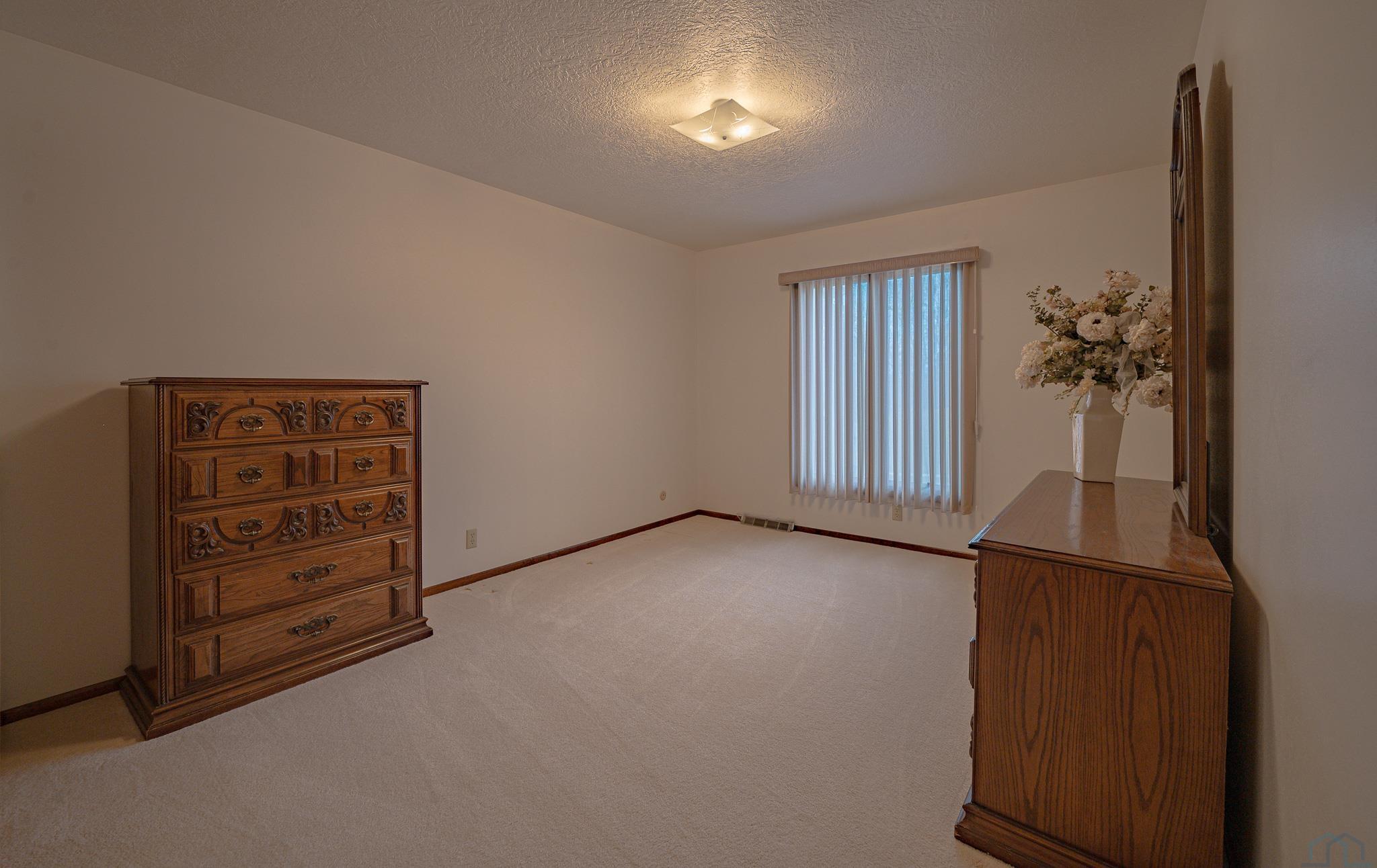 4130 Natalia Way