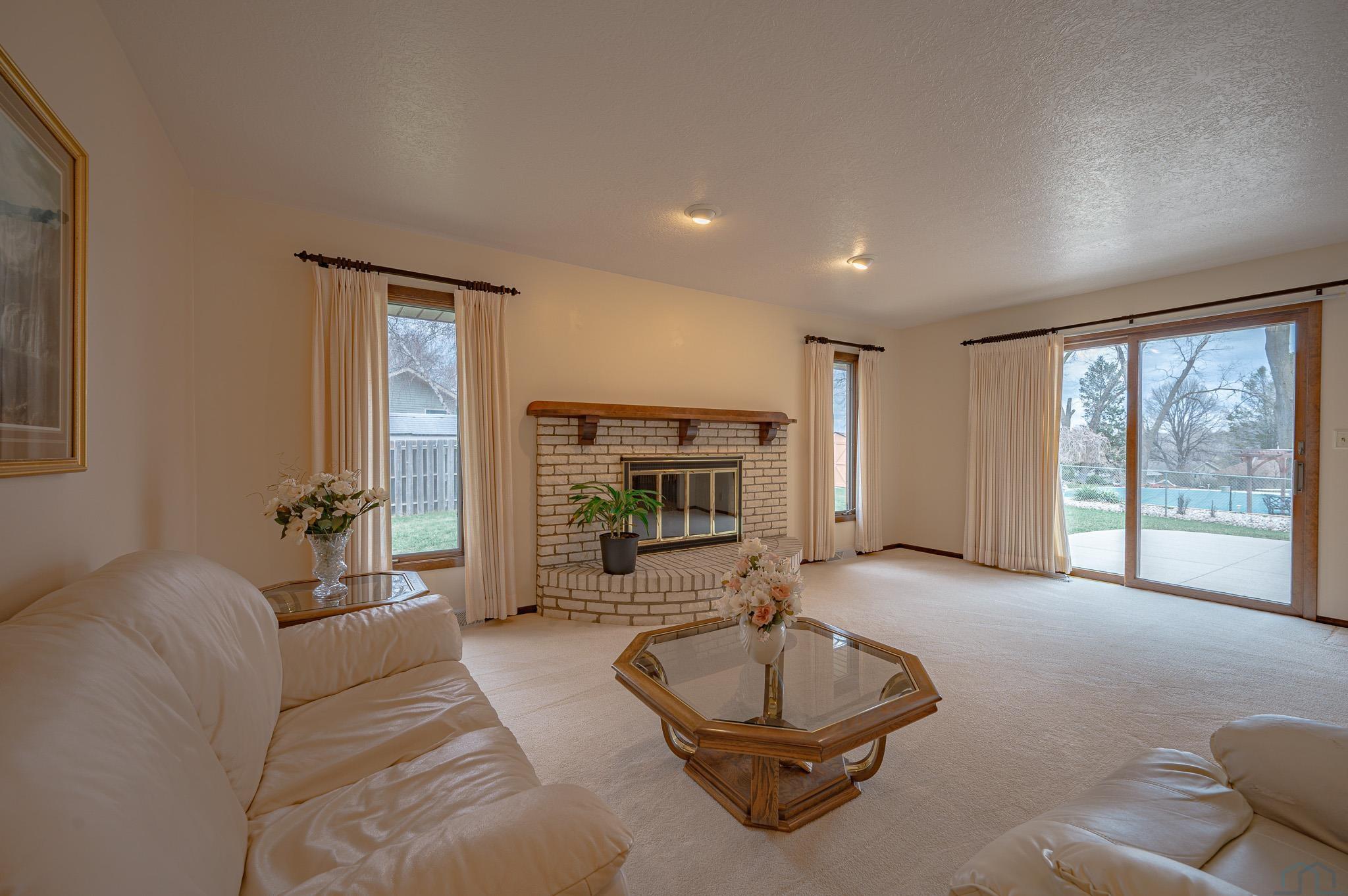 4130 Natalia Way