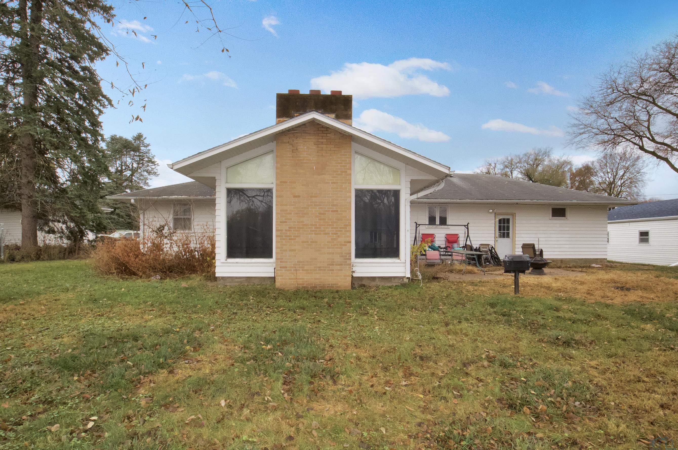 425 Victoria Court