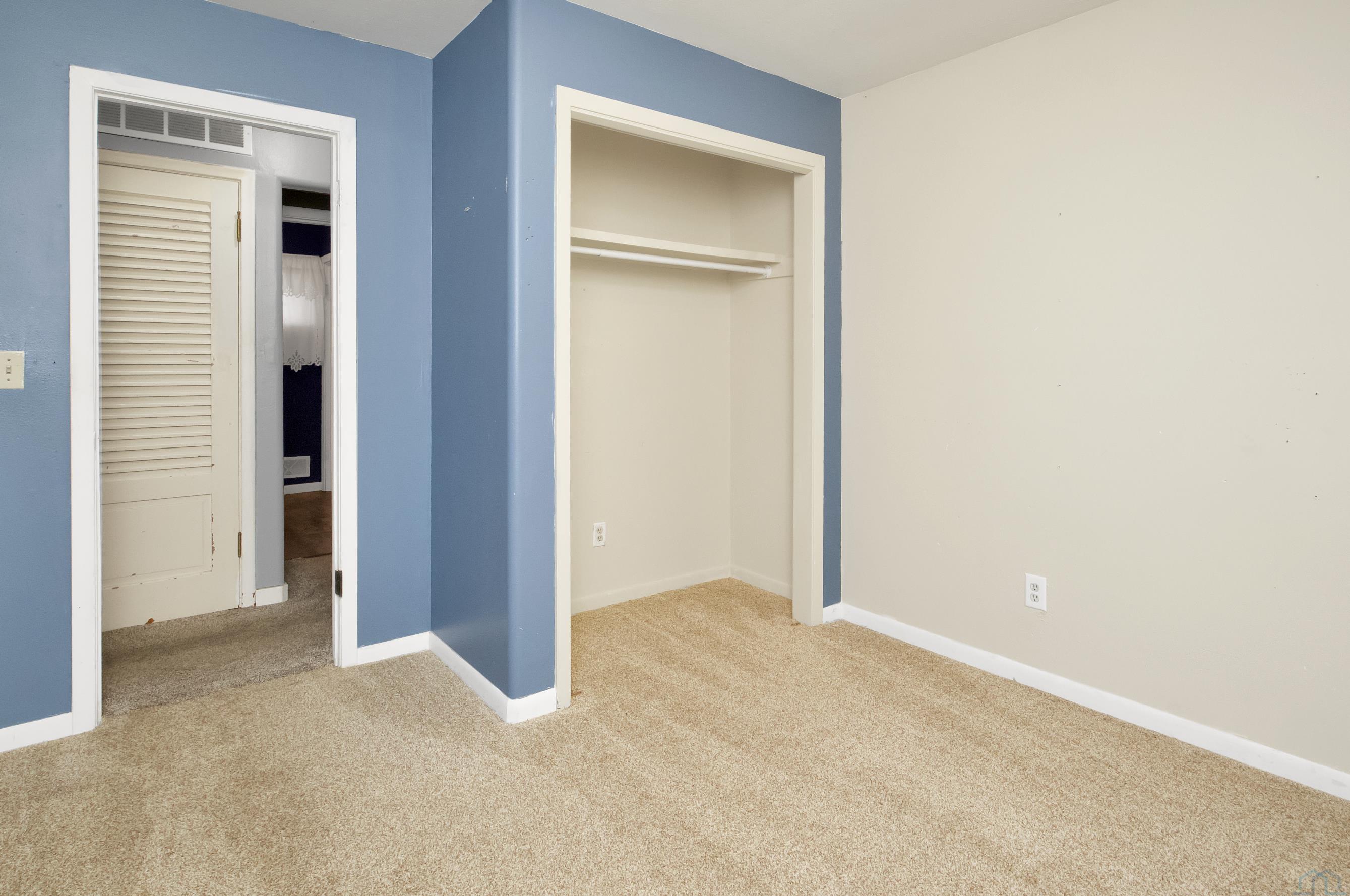 425 Victoria Court