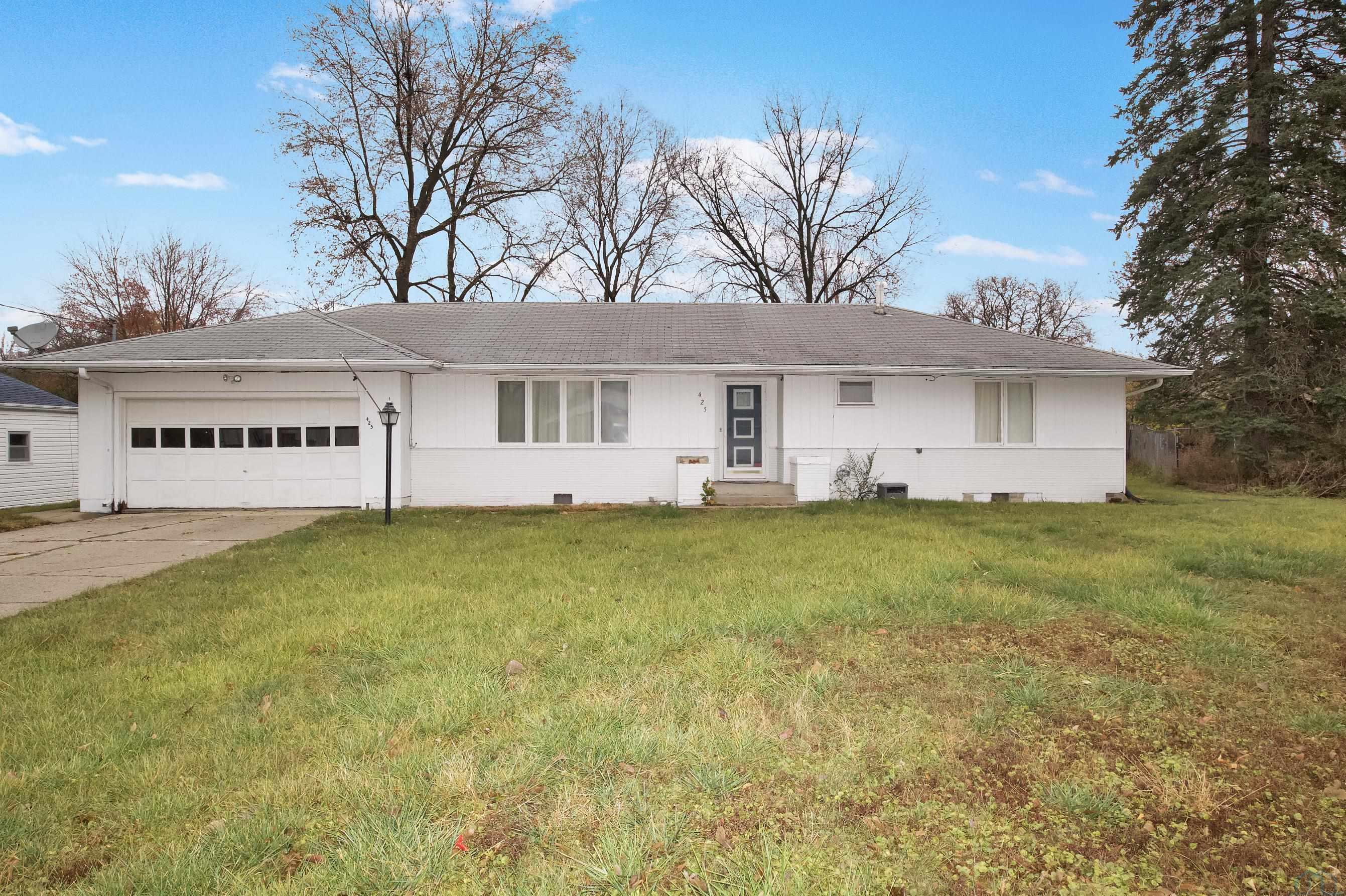 425 Victoria Court