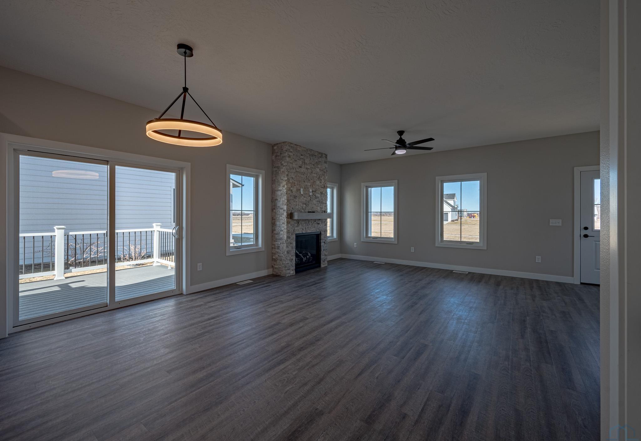 3344 Willow Gardens