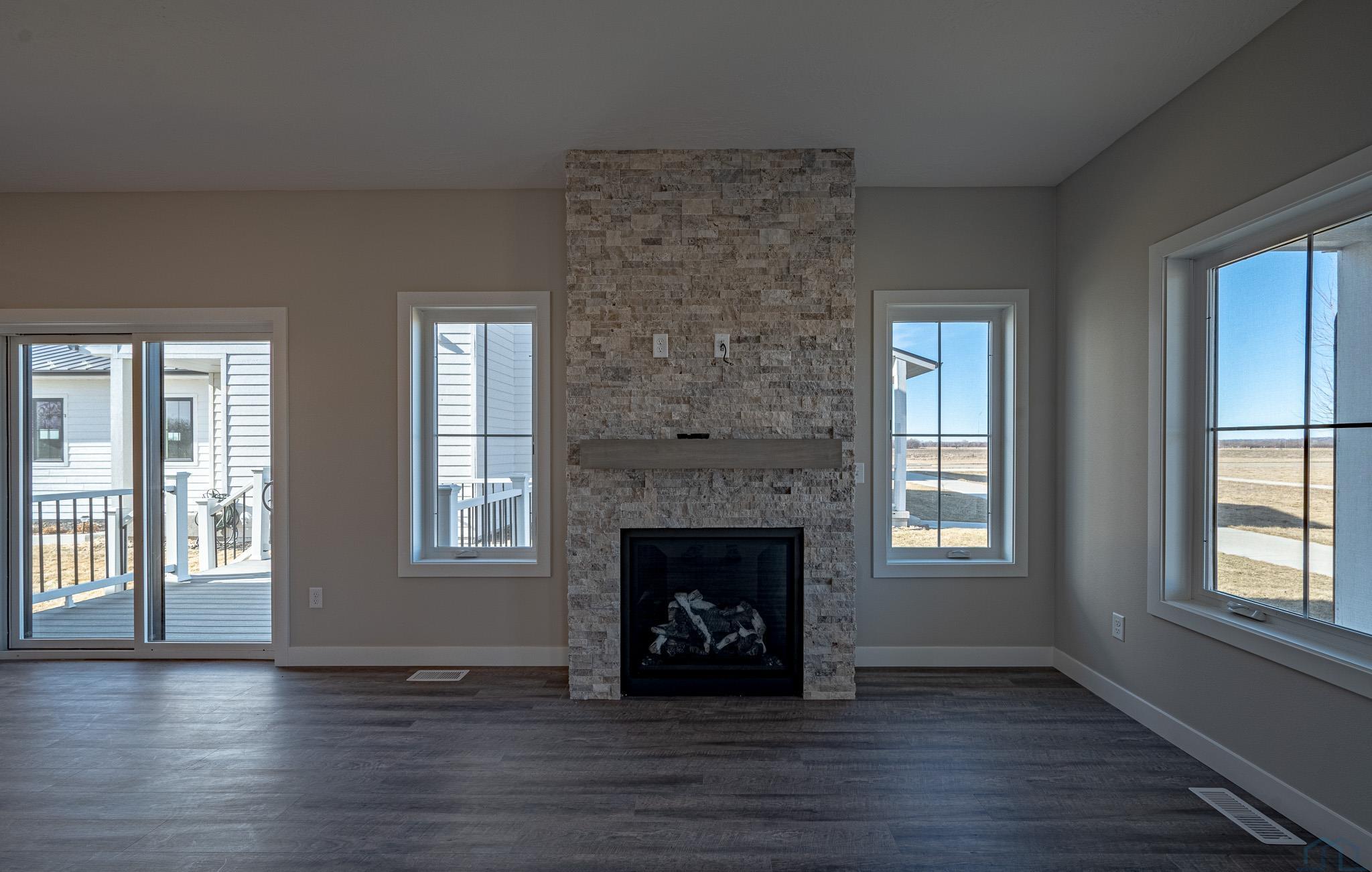 3344 Willow Gardens