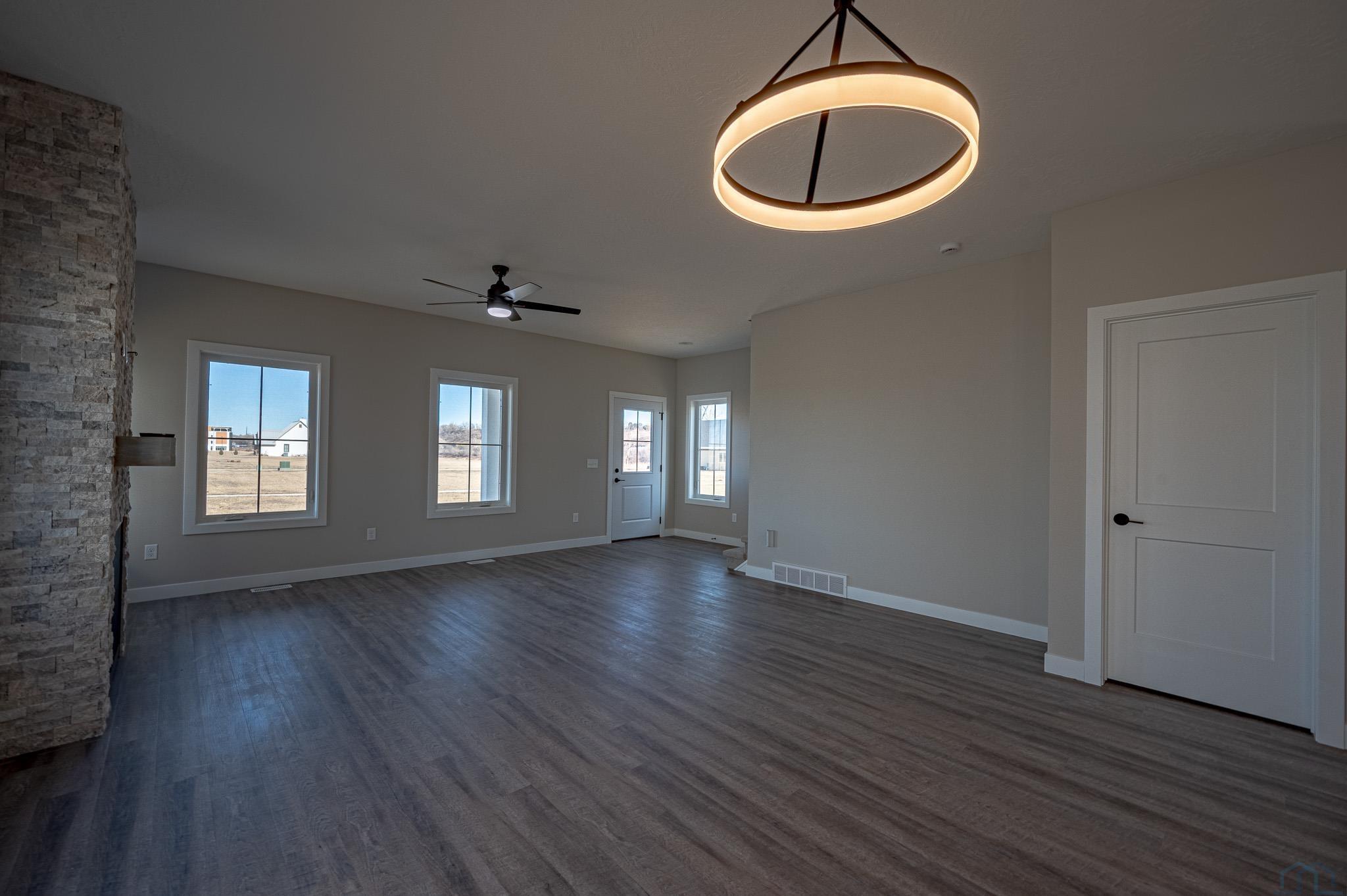 3344 Willow Gardens