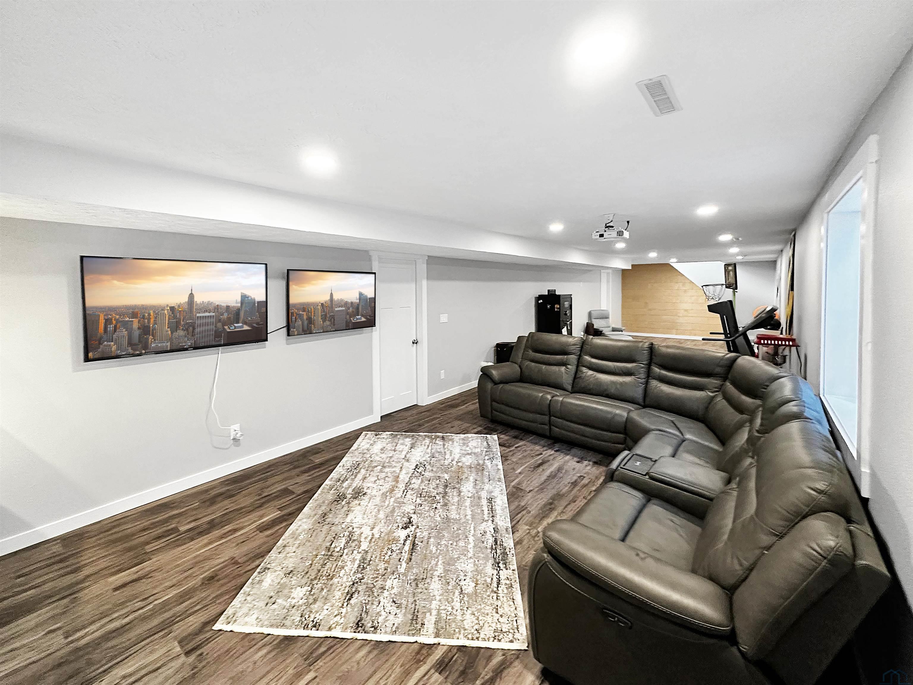 513 Apollo Rd