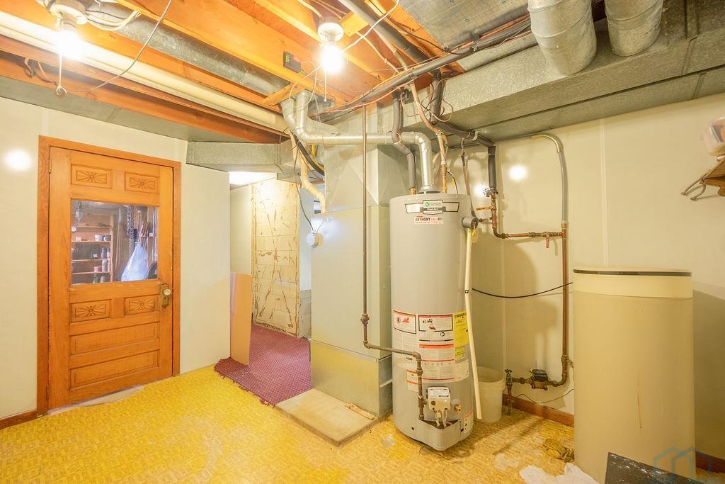 38 PROSPECT ST SW